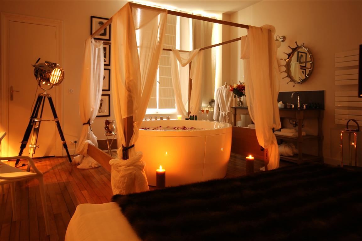 Le Boutique Hotel&Spa Bordeaux Extérieur photo A modern spa