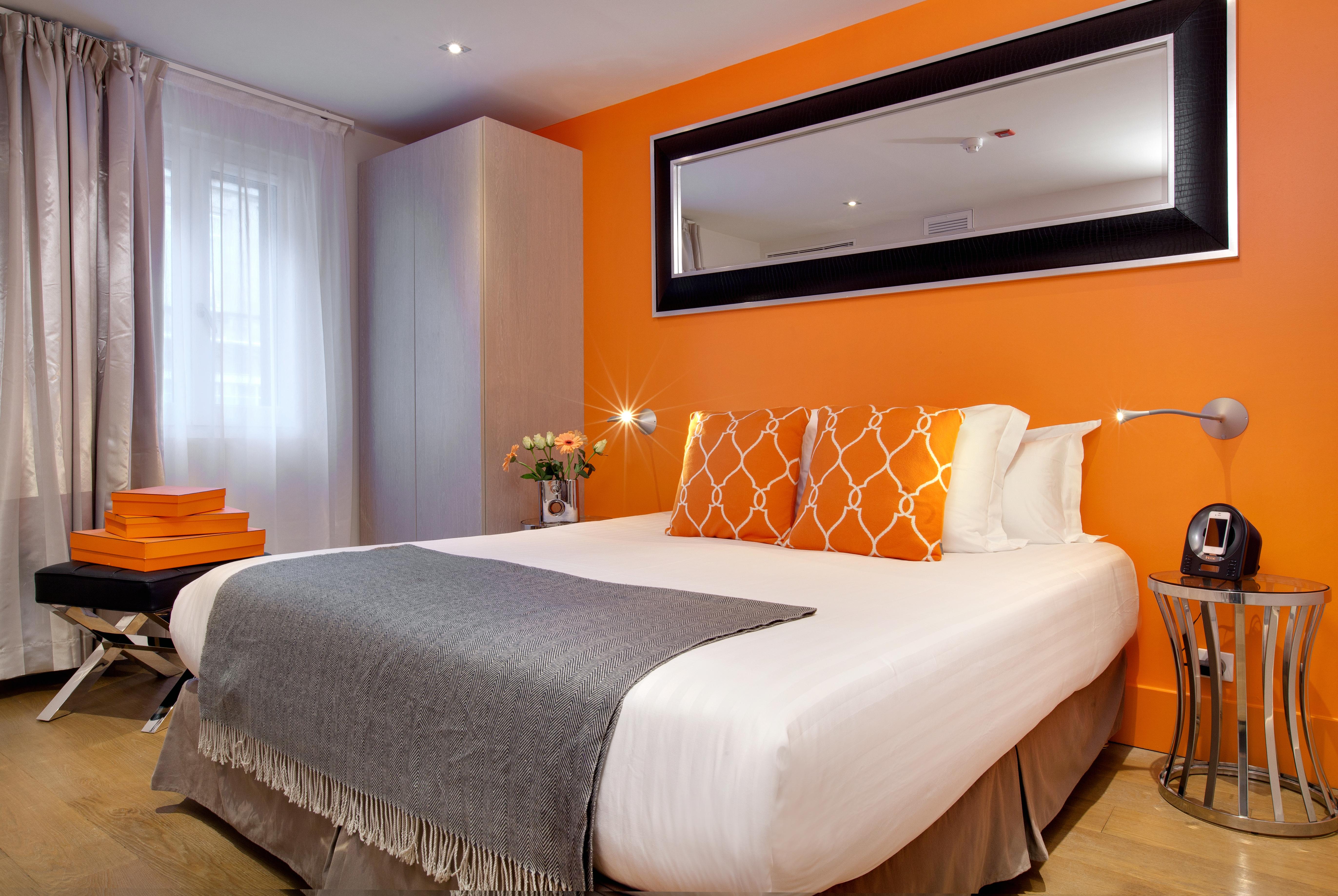 Le Boutique Hotel&Spa Bordeaux Extérieur photo A bedroom at the hotel