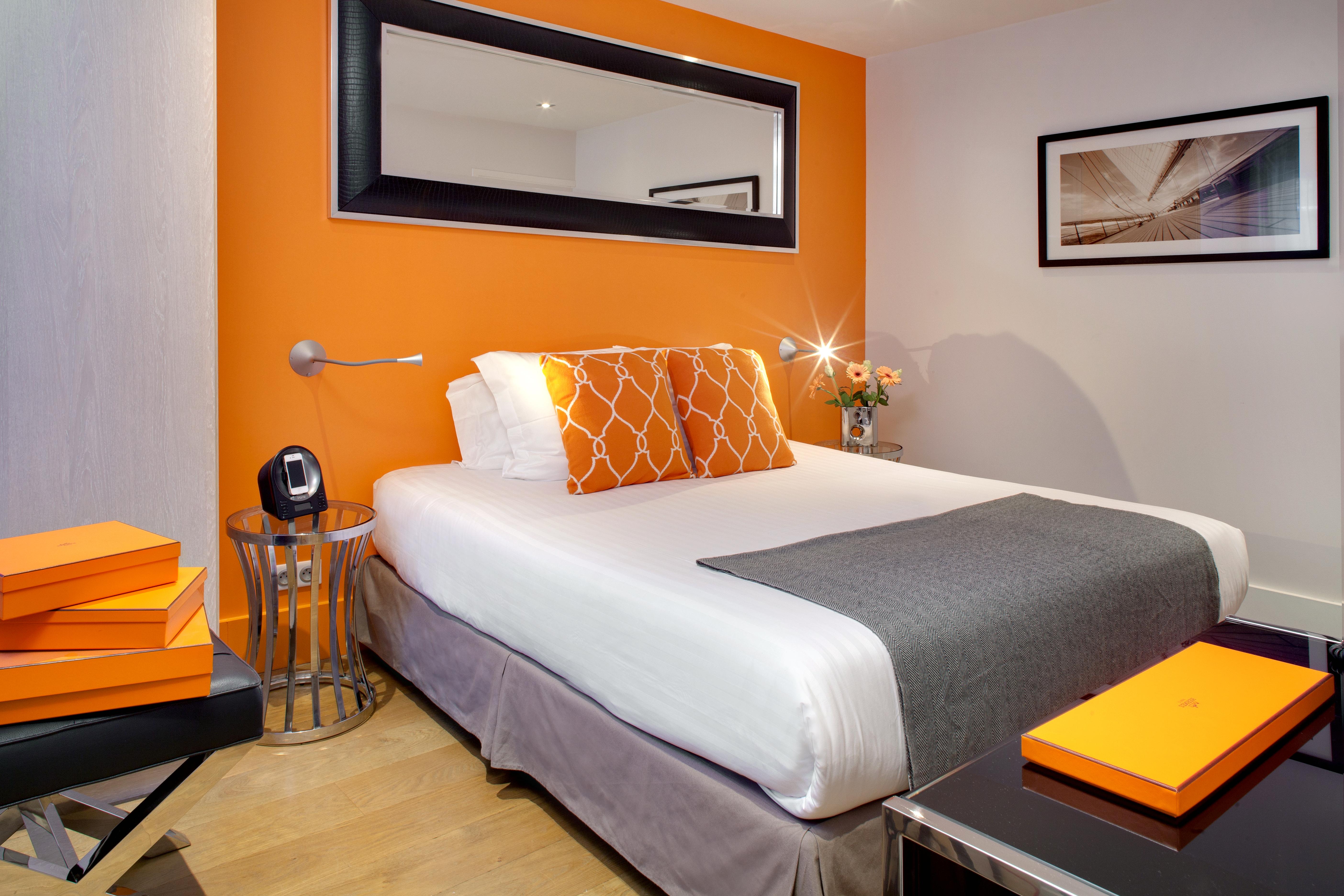 Le Boutique Hotel&Spa Bordeaux Extérieur photo A bedroom at the hotel