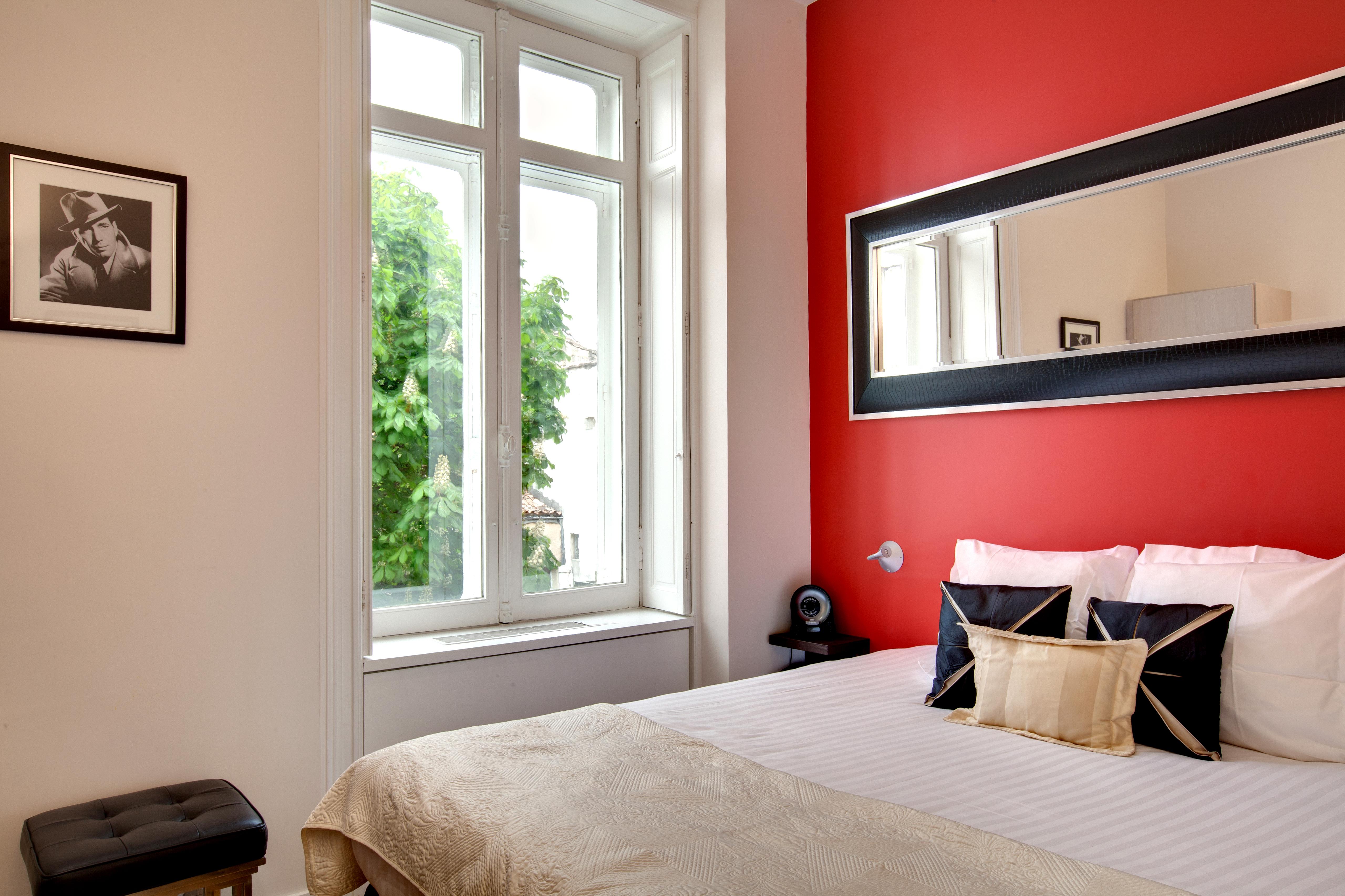 Le Boutique Hotel&Spa Bordeaux Extérieur photo A bedroom at the hotel
